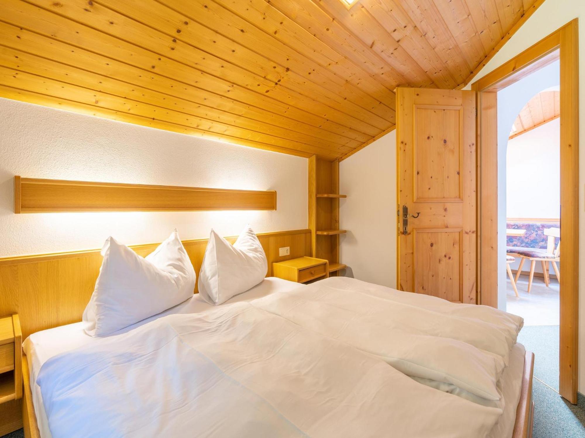 Beautiful Apartment In Mittersill With Balcony Kültér fotó